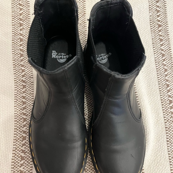 Dr. Martens 2976 Chelsea Boot - Women's,size 7 US , 5 UK , 38 - Picture 6 of 16